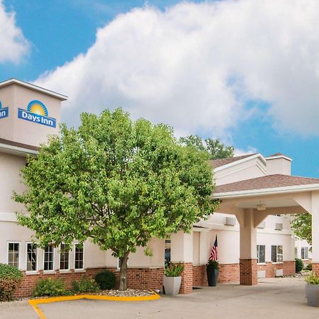 Days Inn By Wyndham Ottumwa Экстерьер фото