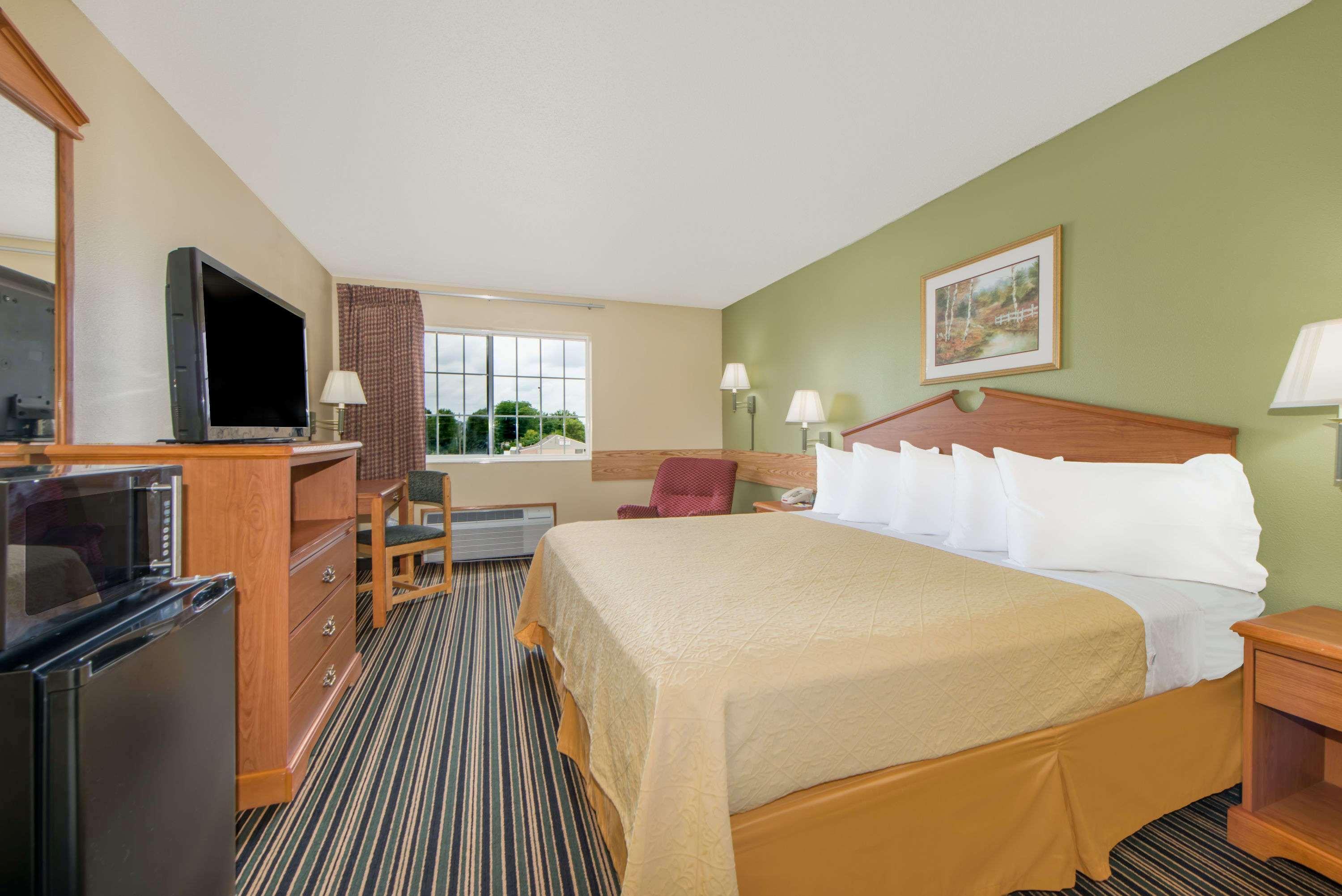 Days Inn By Wyndham Ottumwa Экстерьер фото